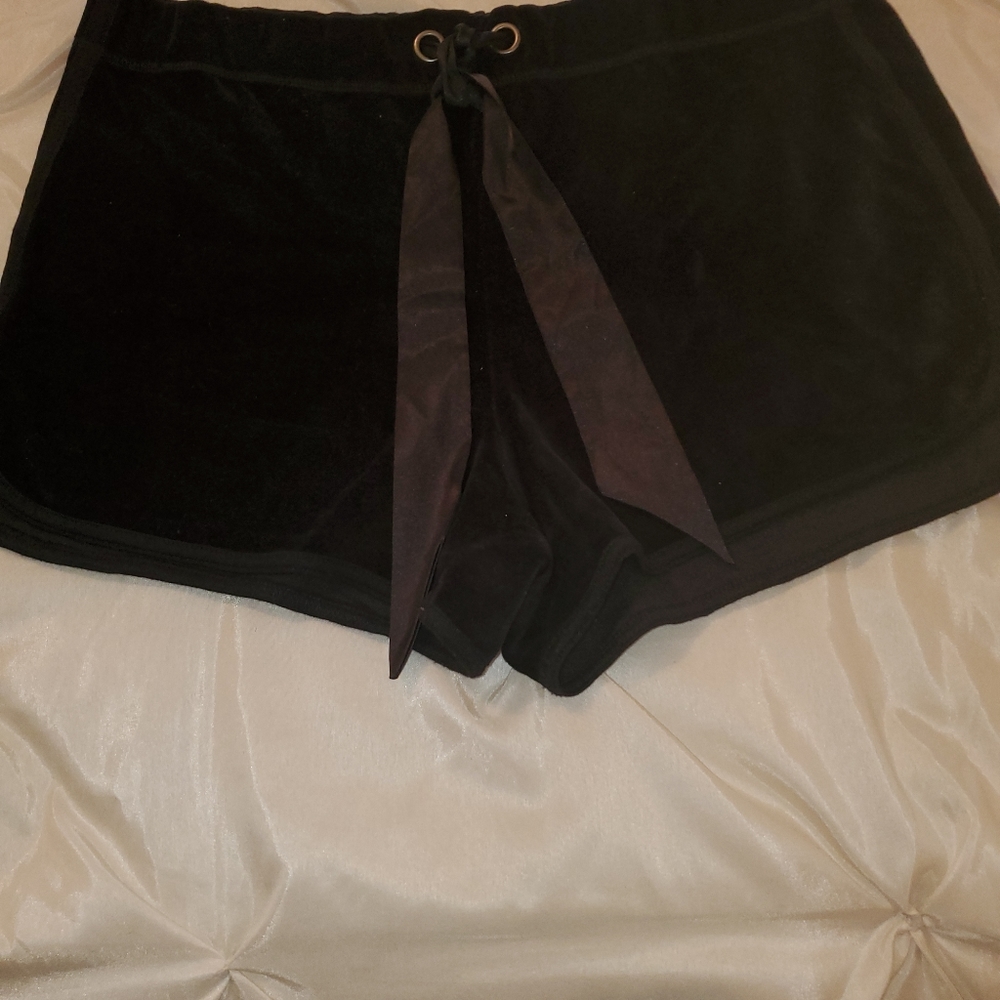 Velvet shorts with satin sash...xl..by green tea